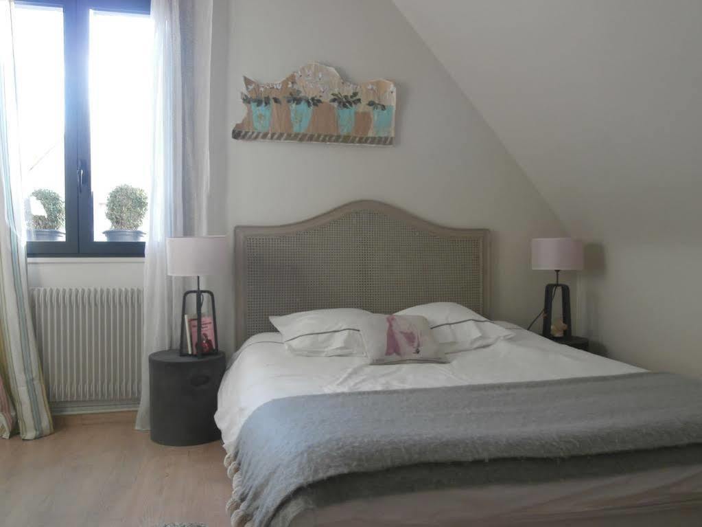La Maison D'euphrasie D'hotes Bed & Breakfast *